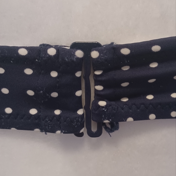 $4 Add-on Strapless Ruffled Bikini Top - Size Large - Picture 6 of 11